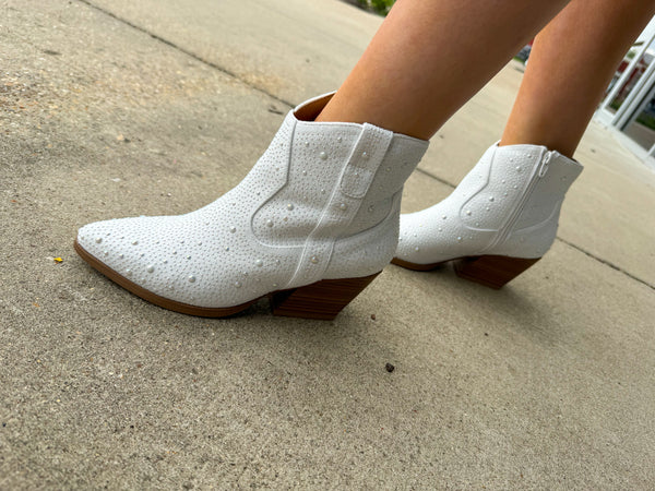Pearl Bootie