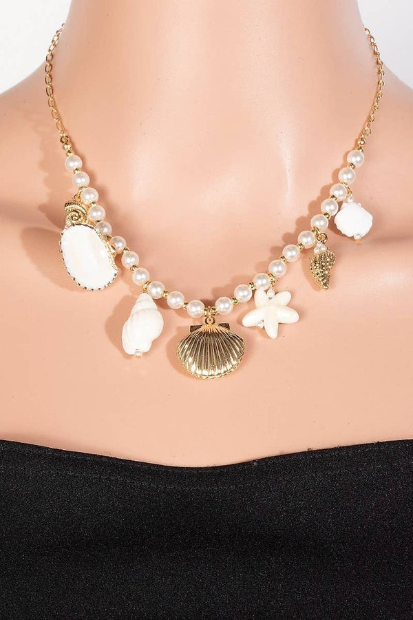 Pearl Beads And Sea Shell Charms Chain Necklace