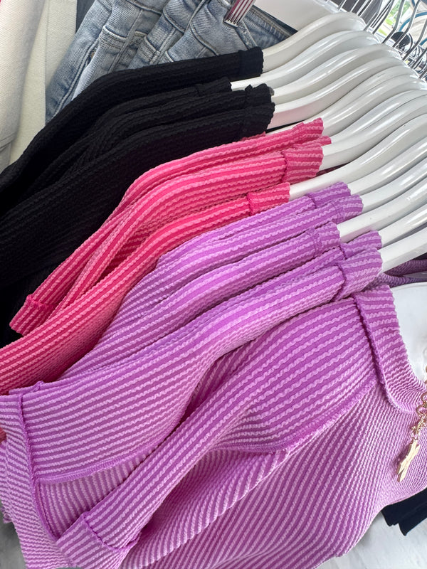 Corded Rib Short Cuff Sleeve Raw Edge Top