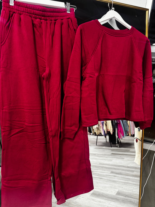 Christmas Deals | Fleece Raglan Sleeve Pullover & Sweatpants Set