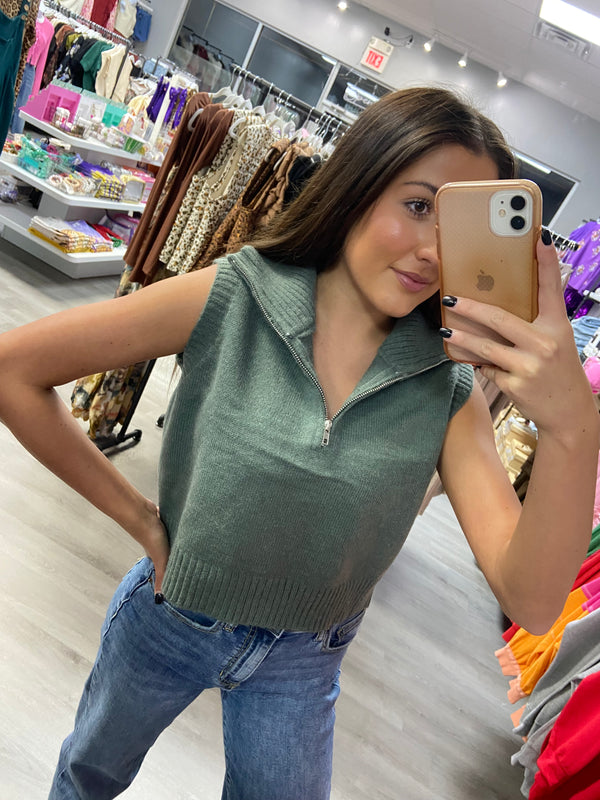 Sleeveless Zip Up Sweater Vest