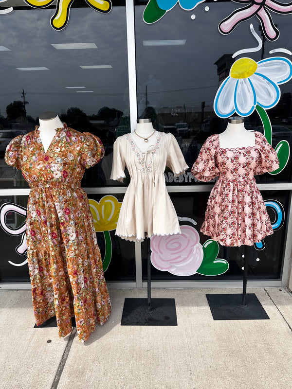 Better Times Floral Scallop Dress