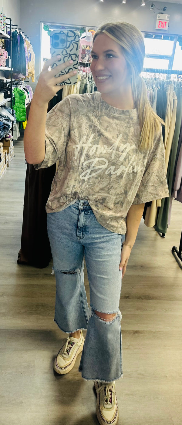 Howdy Darlin Graphic Tee