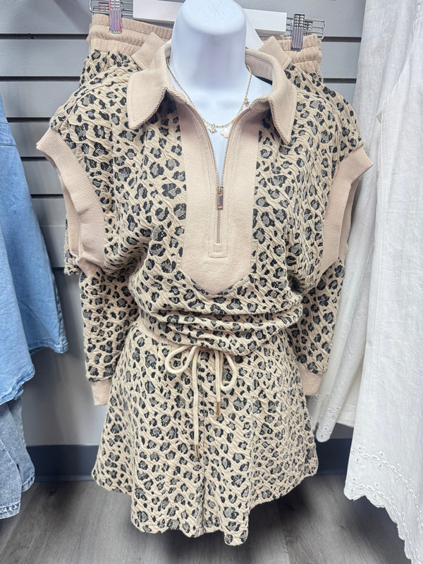 Leopard Zip TOP