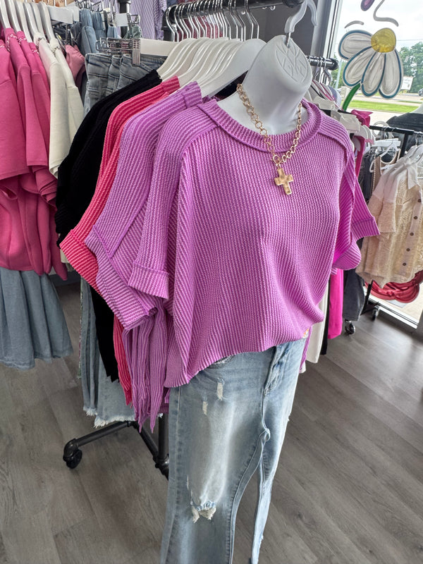 Corded Rib Short Cuff Sleeve Raw Edge Top