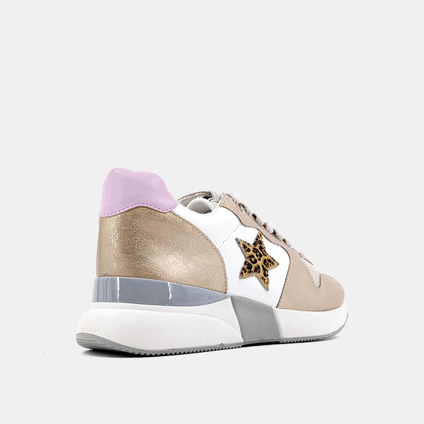 bLACK FRIDAY | The Patricia Sneaker - Light Gold