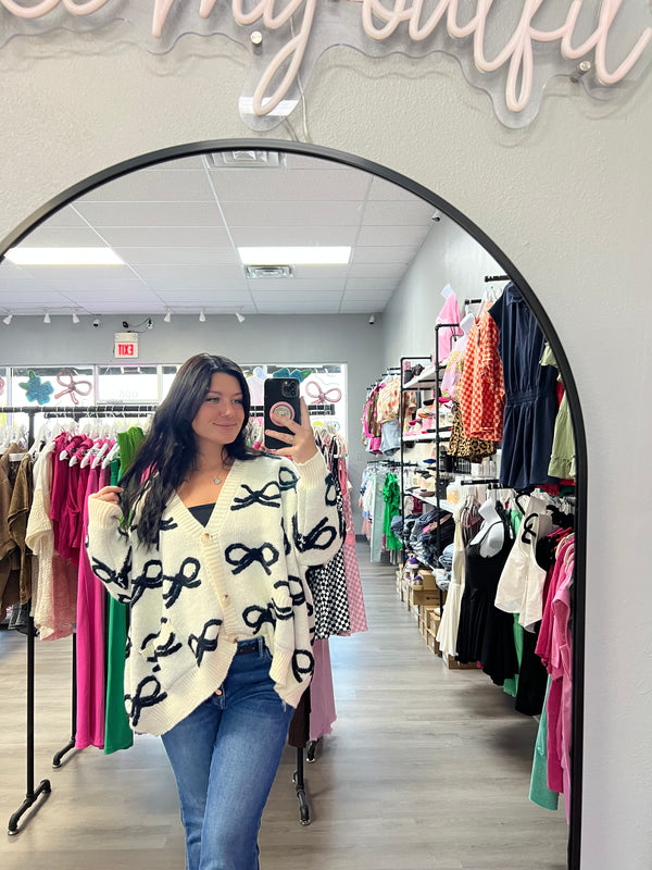 Oversized Bow Cardigan