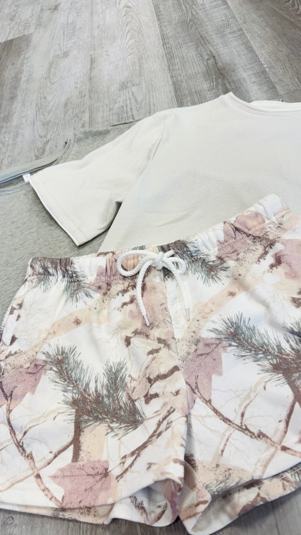 Camo Shorts | White