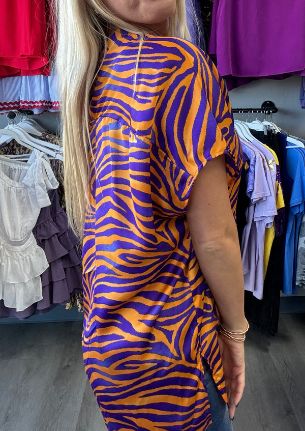 Tiger V Neck with Side Slits