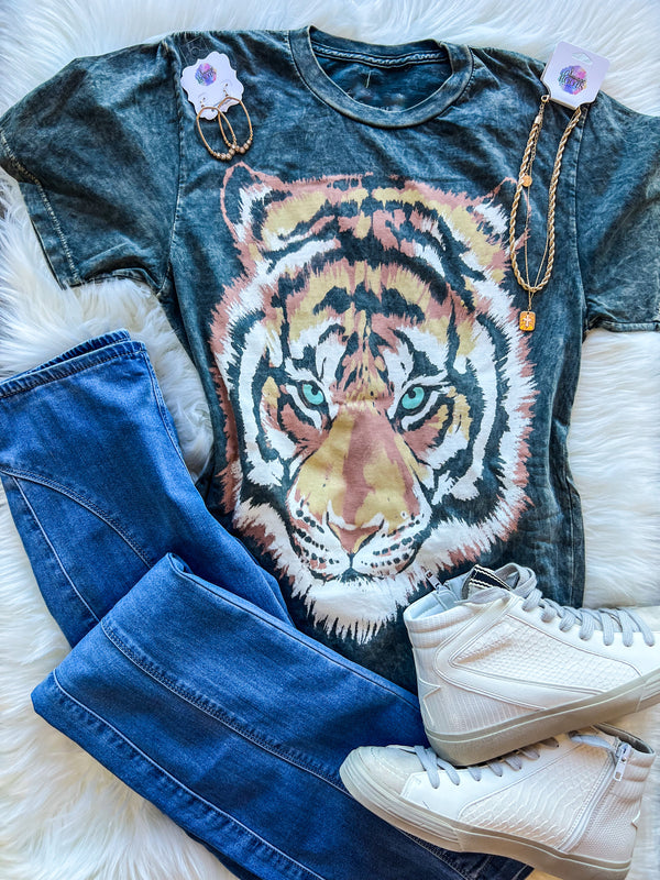Tiger Head Mineral Washed Graphic Tee
