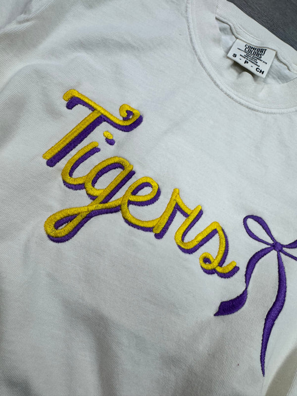 Tiger Embroidery Bow Tee Ivory