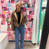 DROP SHOULDER HIGH COLLARED QUILT JACKET