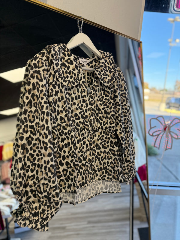 Collar Leopard Longsleeve Top