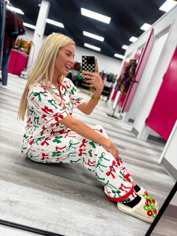 Midnight Bow Christmas Edition Ruffle