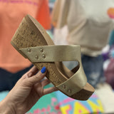 The Allyson Wedge Gold