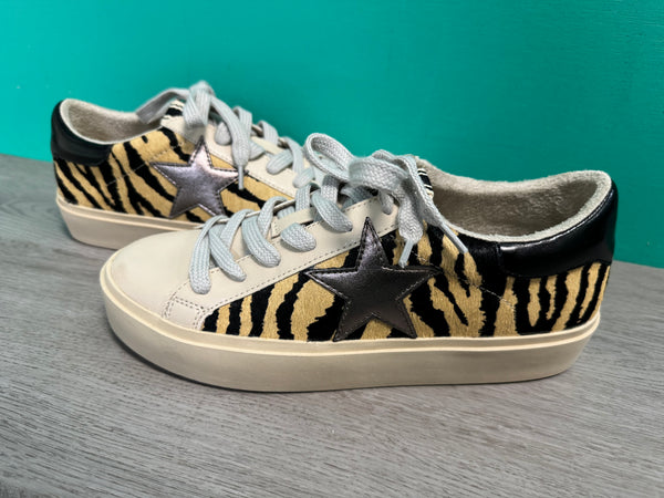 Walk Like a Tiger - Reba Sneaker