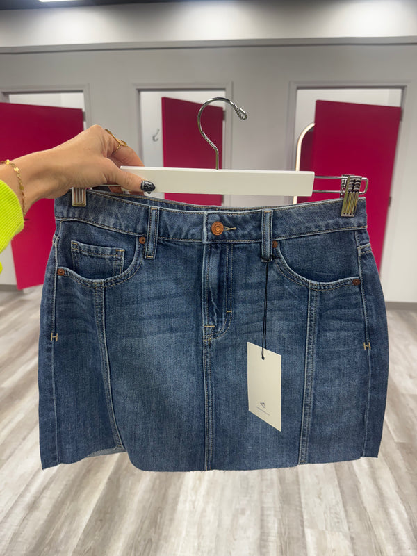 The Paige Seam Skirt | Hight Rise