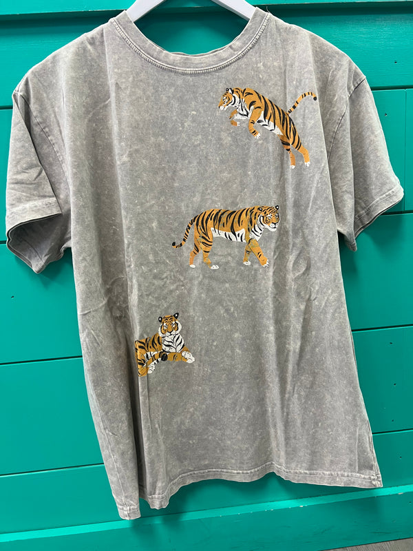On The Prowl Tiger Graphic Tee - Stone Grey