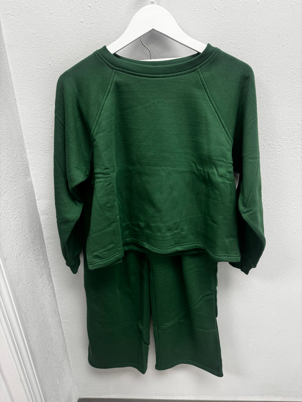 Christmas Deals | Fleece Raglan Sleeve Pullover & Sweatpants Set