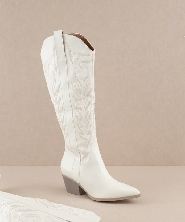 Walkin' Down Broadway White Cowgirl Boots