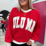 woman wearing lulu mac 